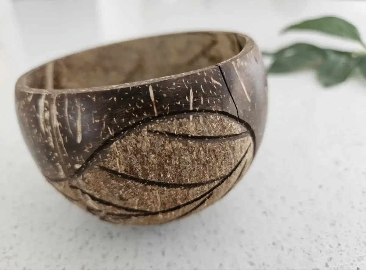 Hand-Carved Coconut Bowl – Leaf Pattern