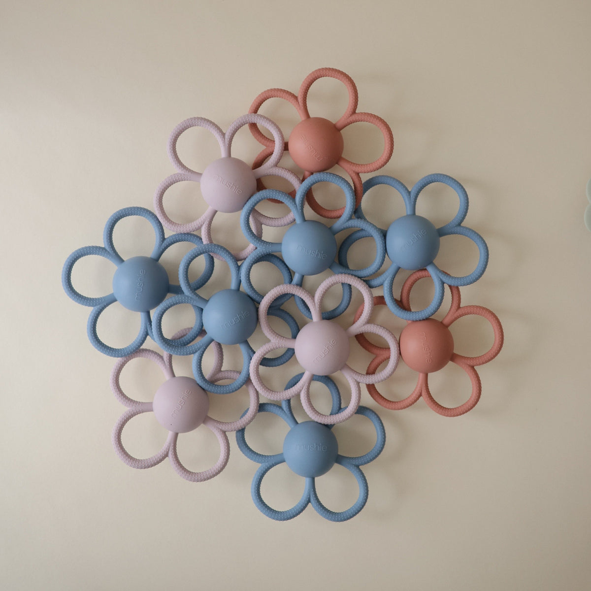 Daisy Rattle Teether