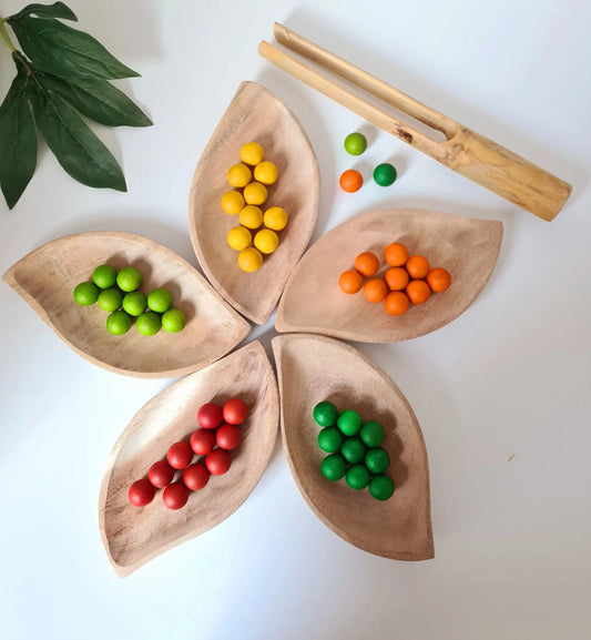 Wooden Leaf Tray Set – Set of 5
